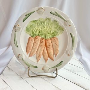 Vintage Vegetable Plate with carrots and onion border 9 inches